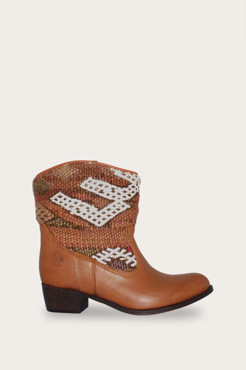 Inez Boots