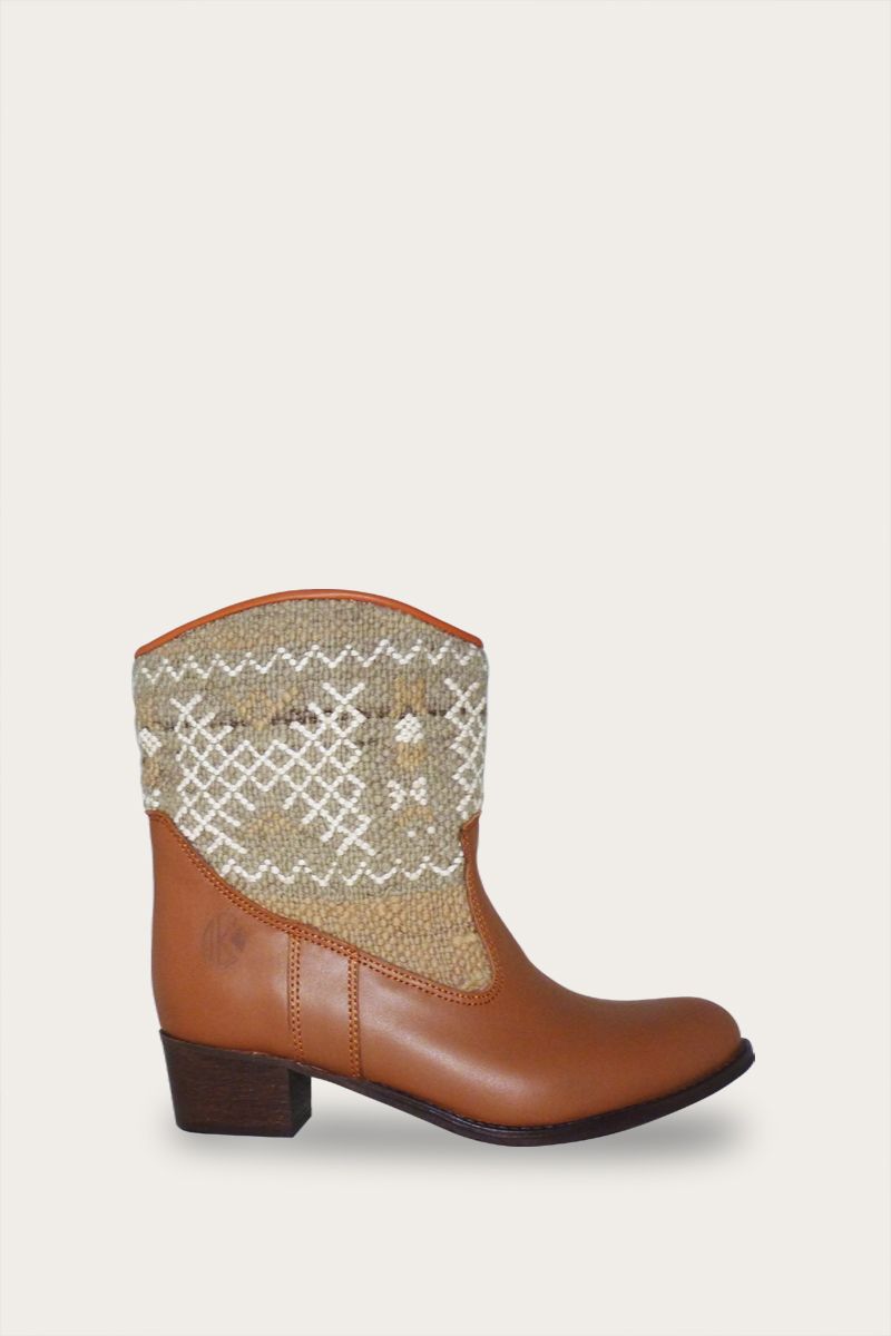 Inez Boots