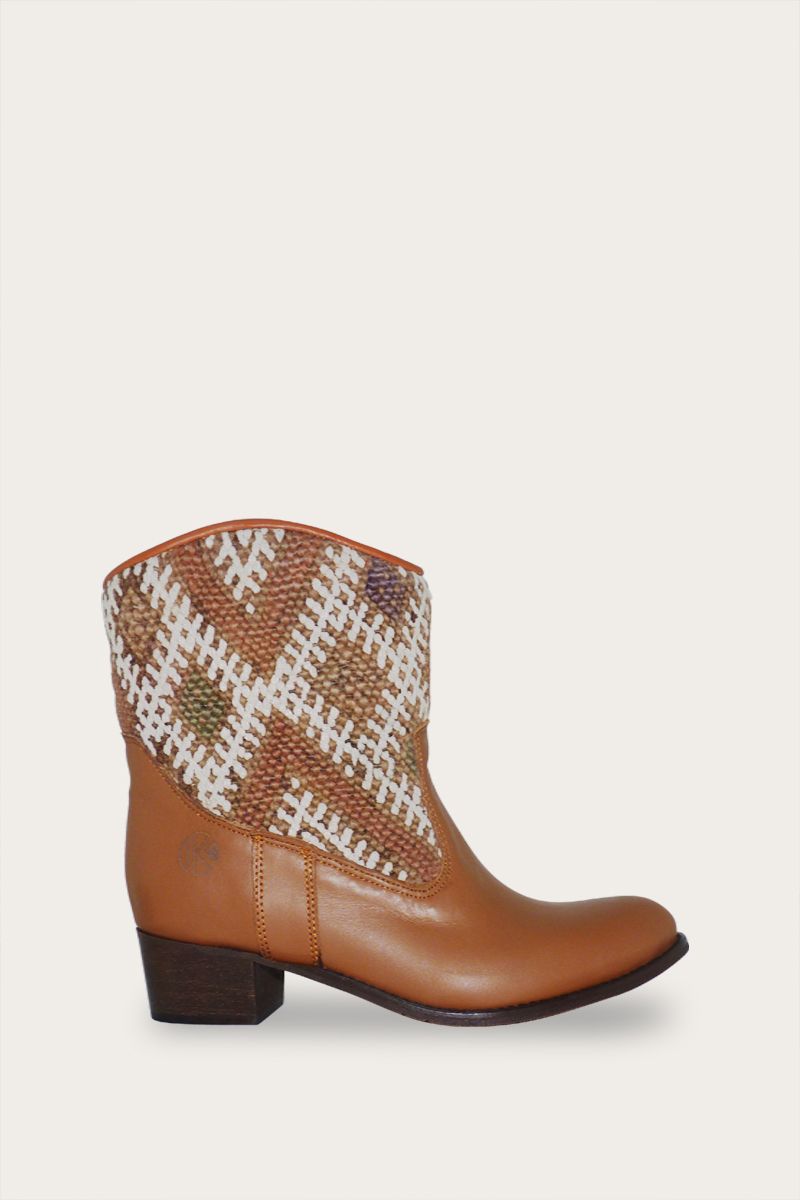 Inez Boots