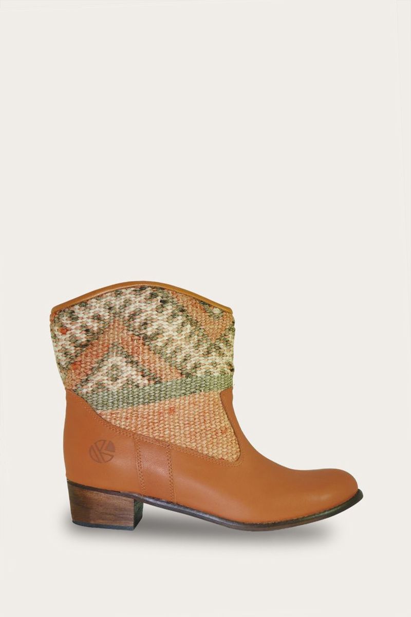 Inez Boots